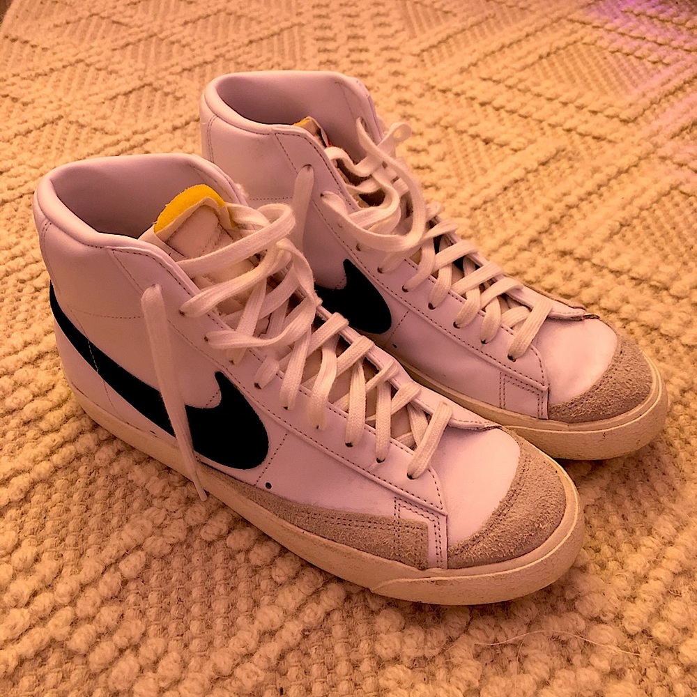 Nike Blazers women’s size 10